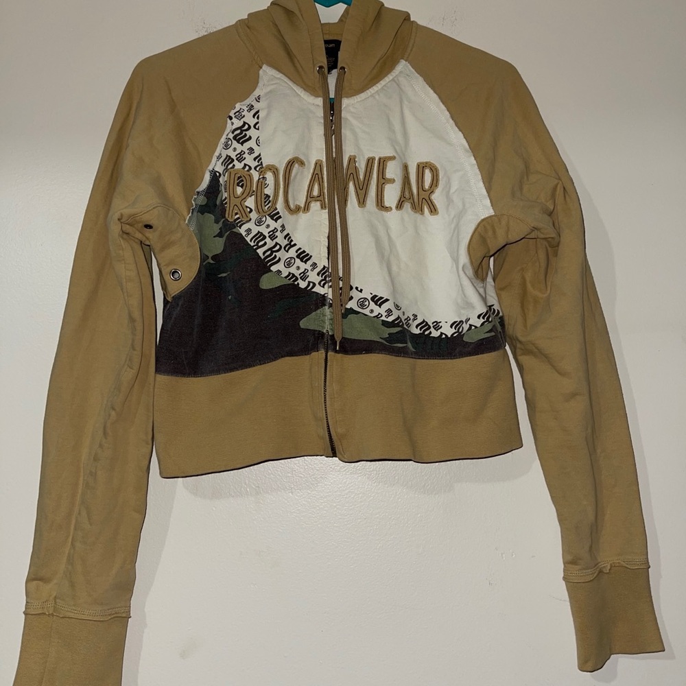 Cropped hoodie.